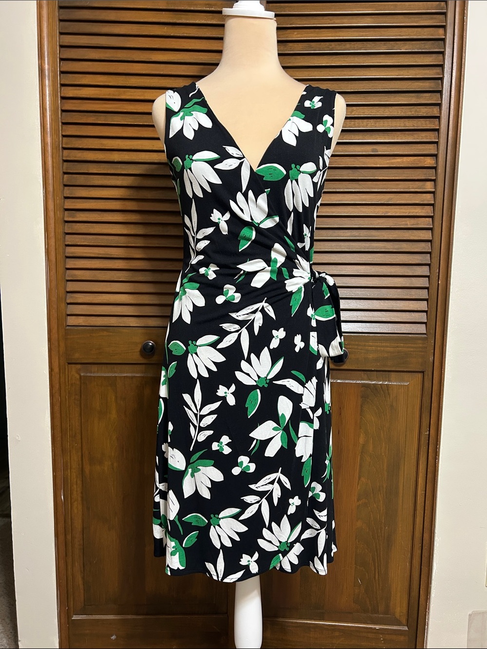 a new day Black Sleeveless Faux Wrap Green & White Floral Pattern Dress Size S